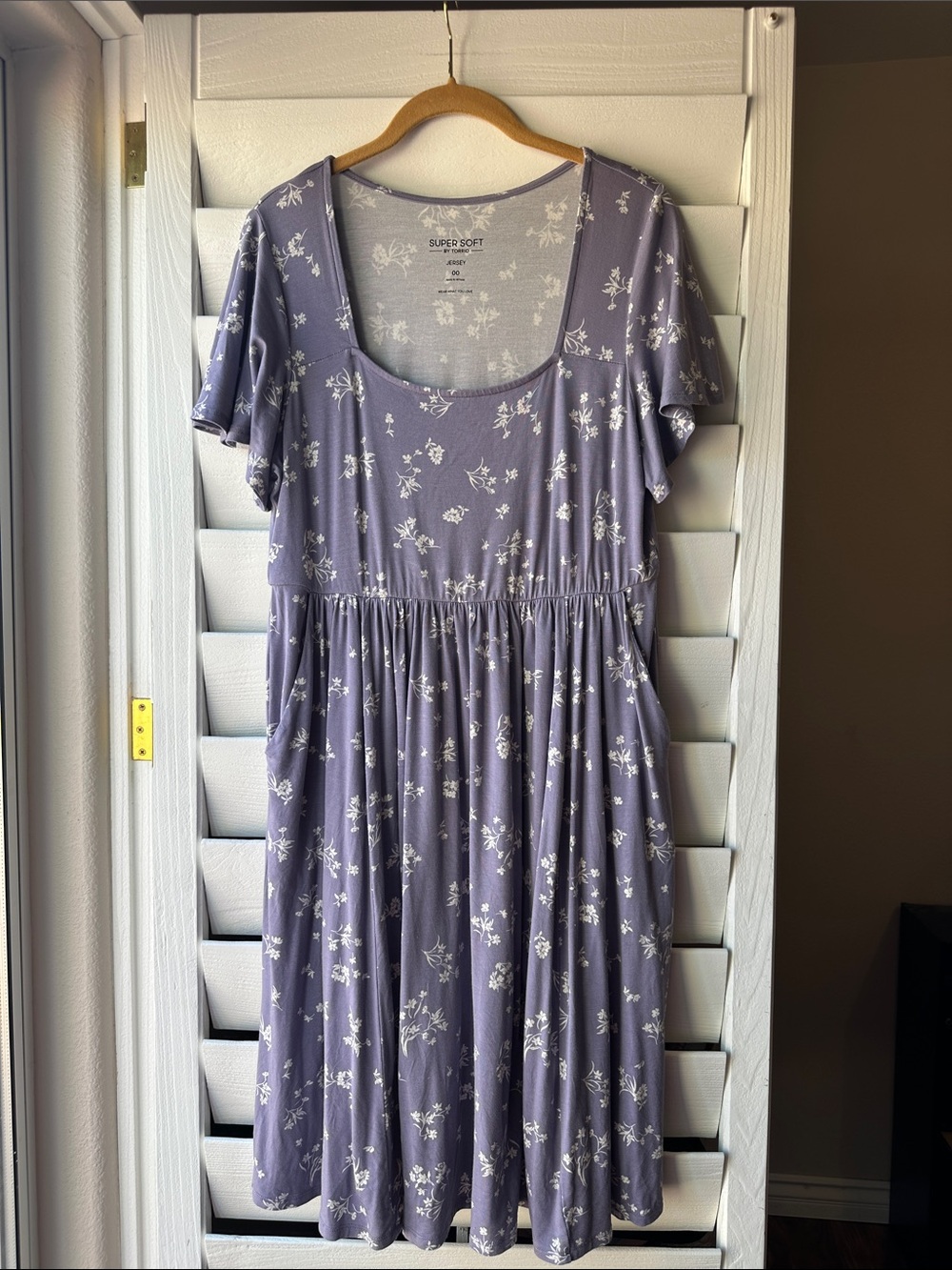 Torrid Purple Floral Flutter Sleeve Super Soft Knit Dress 00 Large